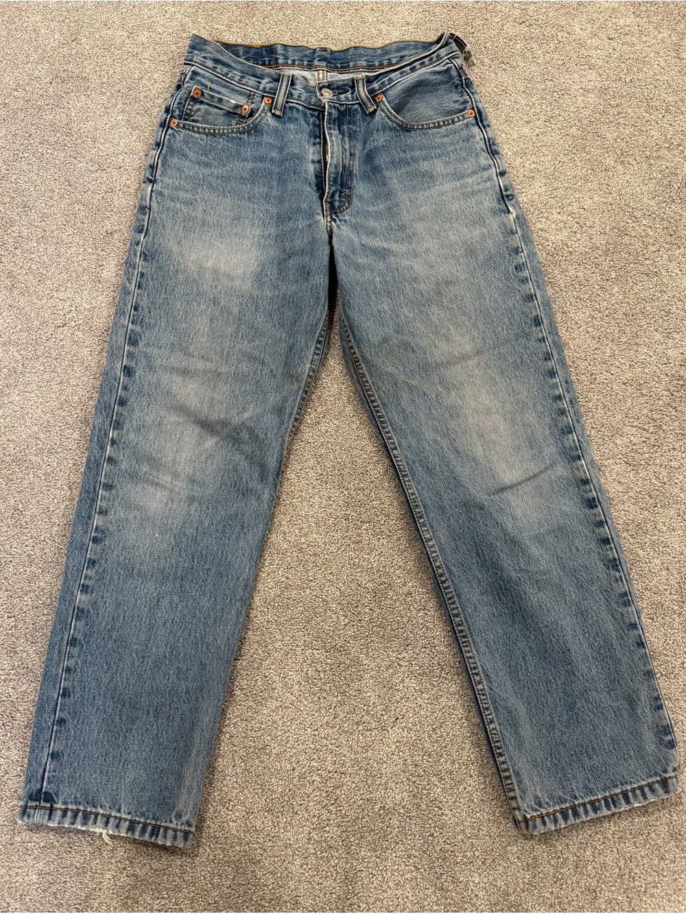 Classic Levi Jeans - Straight Fit